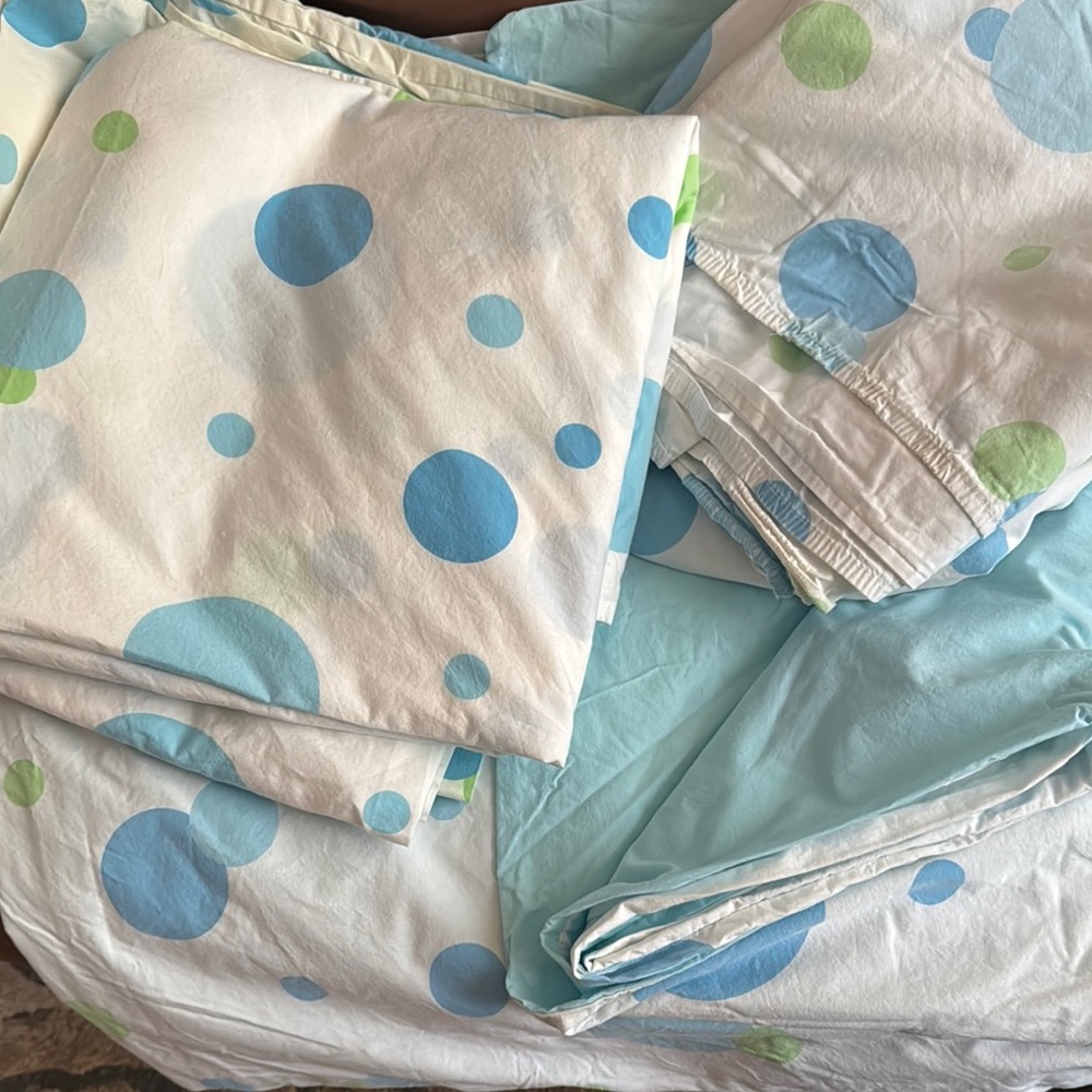 Pottery Barn Teen Blue and Green Polka Dot 5 piece Full sheets set
